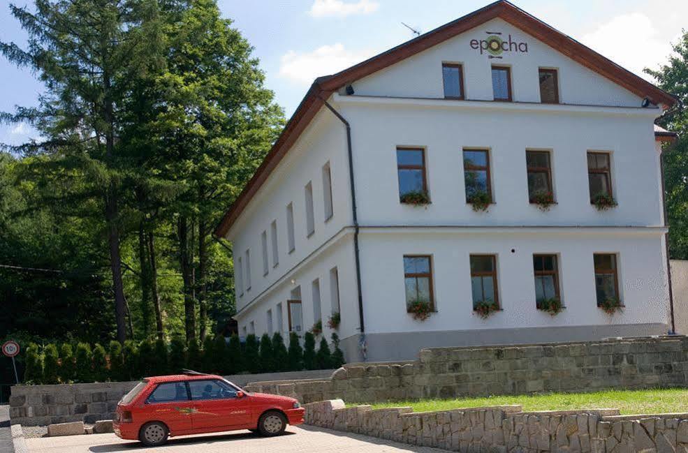Hotel Epocha Janov nad Nisou Exterior foto